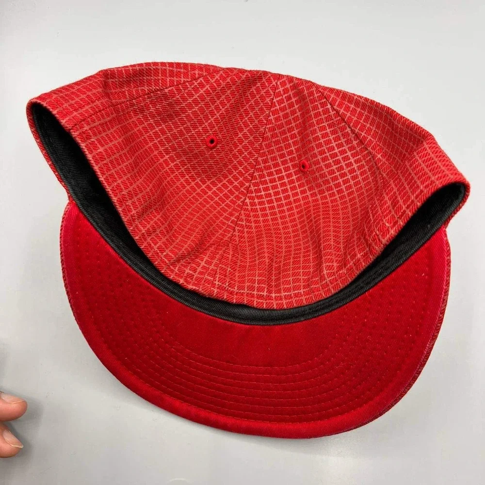 Air Jordan True Flight Hat Men 7 1/4 Red‎ Embroidered Logo Jumpman Fitted Cap